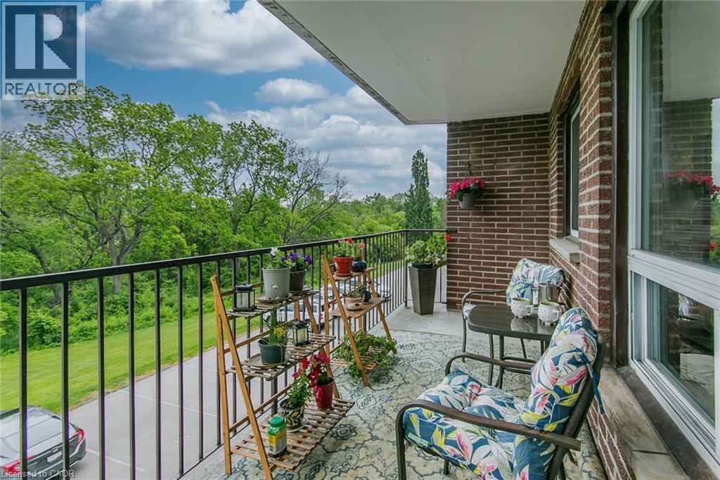 30 AVALON Place Unit# 203, Kitchener, Ontario, N2M4N6 — Photo 38