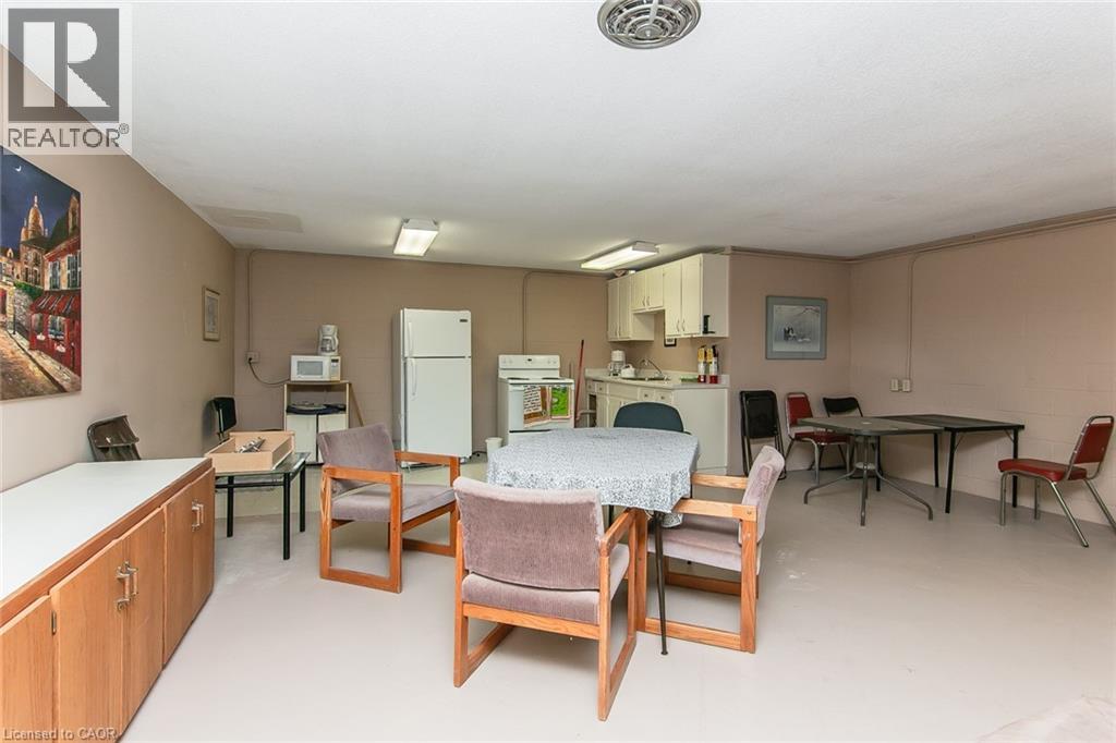 30 AVALON Place Unit# 203, Kitchener, Ontario, N2M4N6 — Photo 41