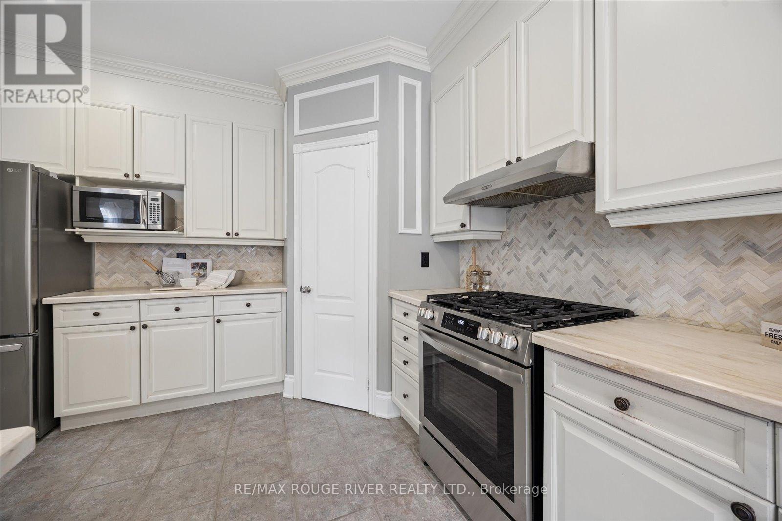 9 ELDER CRESCENT, Whitby (Brooklin), Ontario, L1M2H5 — Photo 12