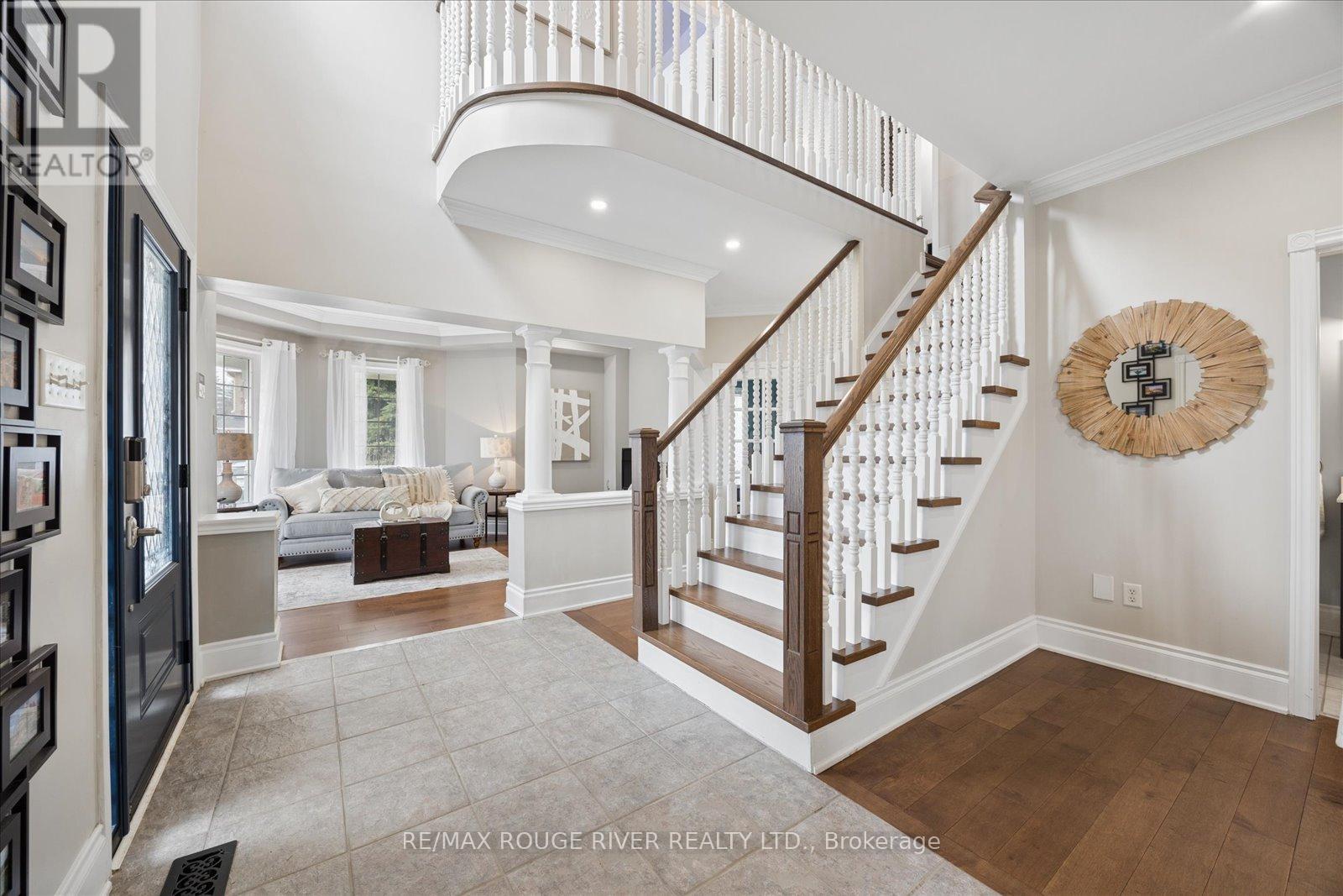 9 ELDER CRESCENT, Whitby (Brooklin), Ontario, L1M2H5 — Photo 5