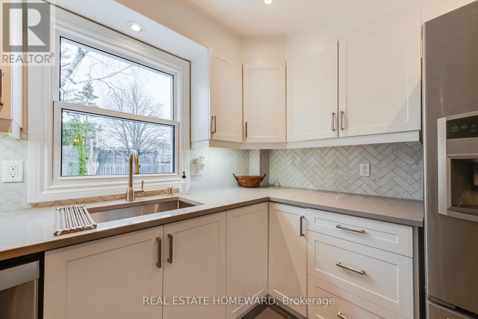 3381 MASTHEAD CRESCENT, Mississauga (Erin Mills), Ontario, L5L1G9 — Photo 14