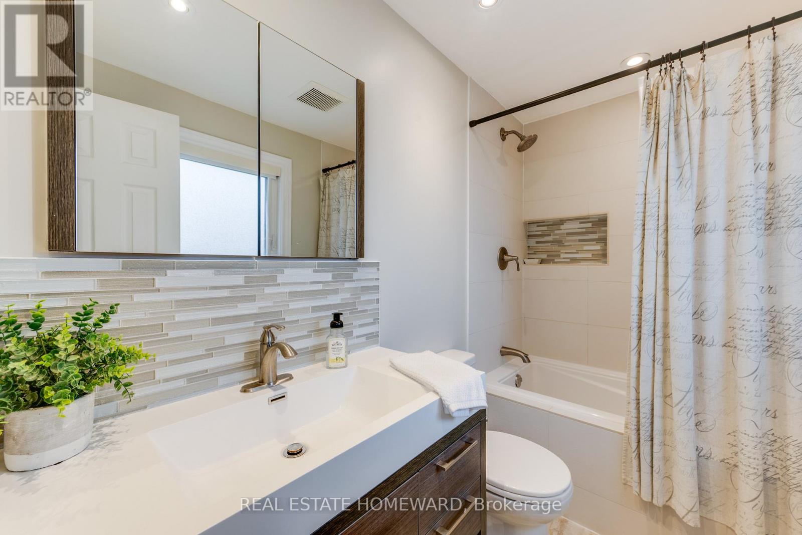 3381 MASTHEAD CRESCENT, Mississauga (Erin Mills), Ontario, L5L1G9 — Photo 24