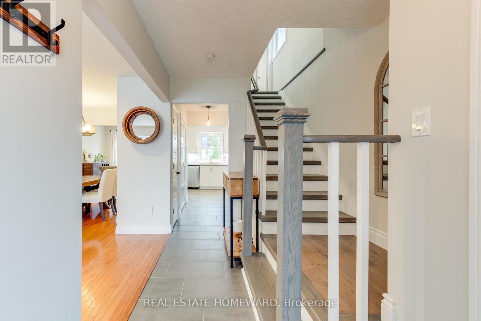 3381 MASTHEAD CRESCENT, Mississauga (Erin Mills), Ontario, L5L1G9 — Photo 4