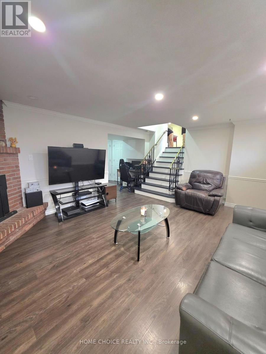 130 CHAMPLAIN CRESCENT, Kitchener, Ontario, N2B2Y6 — Photo 22