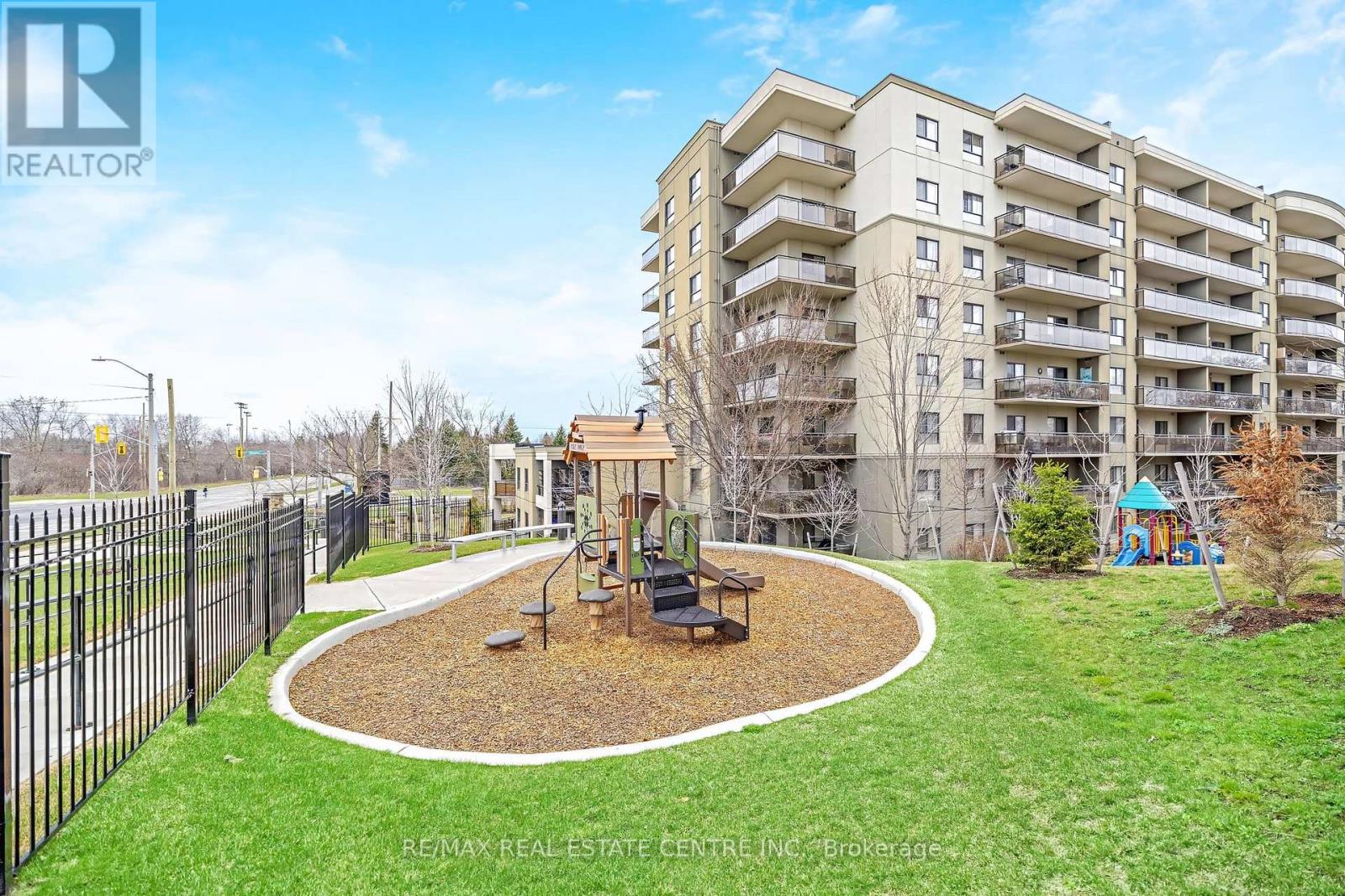 1000 LACKNER PLACE, Kitchener, Ontario, N2A0L4 — Photo 23