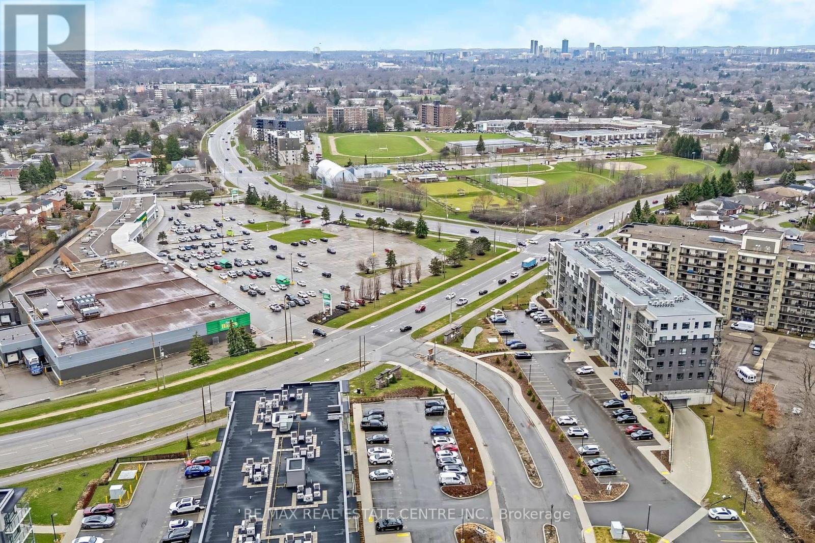 1000 LACKNER PLACE, Kitchener, Ontario, N2A0L4 — Photo 37