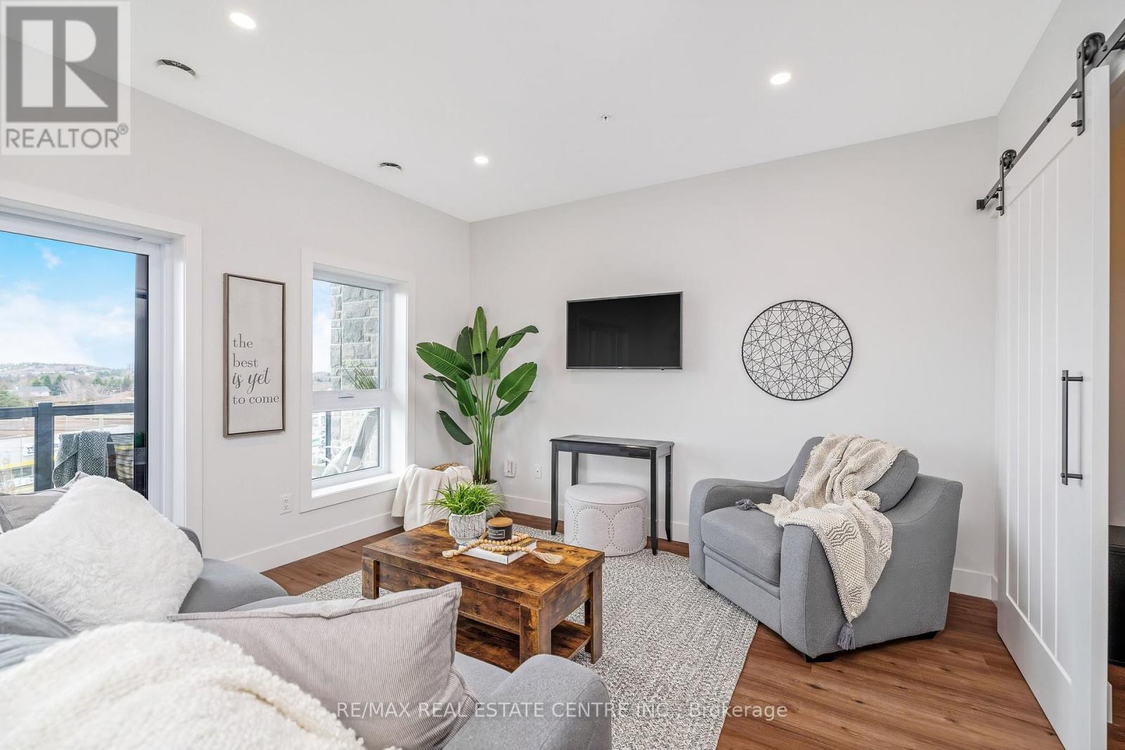 1000 LACKNER PLACE, Kitchener, Ontario, N2A0L4 — Photo 8