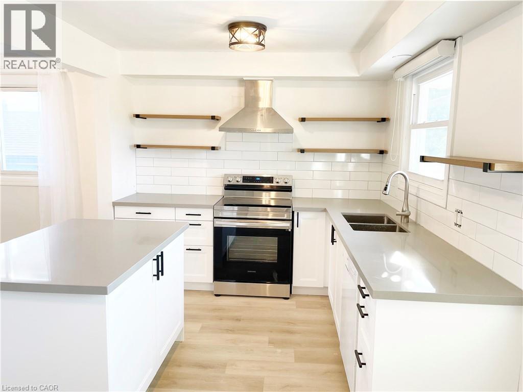 54 NELLO Street, St. Catharines, Ontario, L2N1G7 — Photo 8