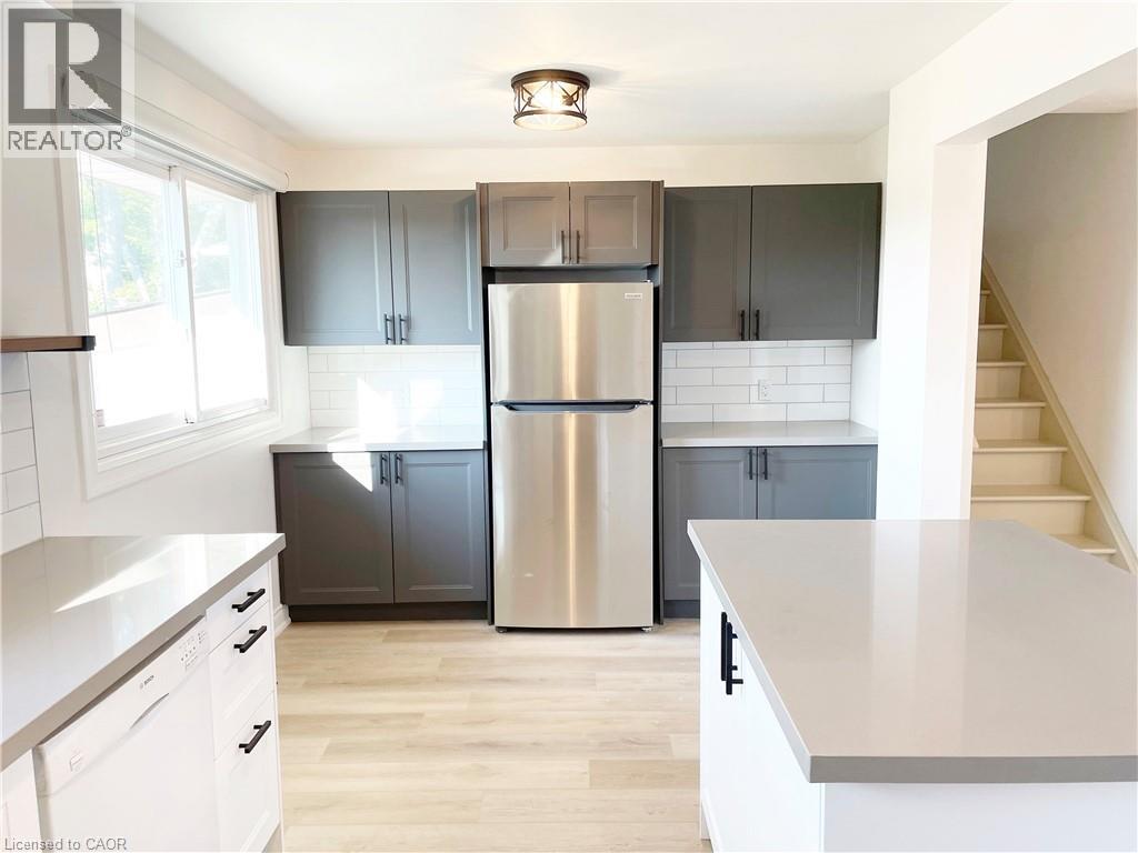 54 NELLO Street, St. Catharines, Ontario, L2N1G7 — Photo 9