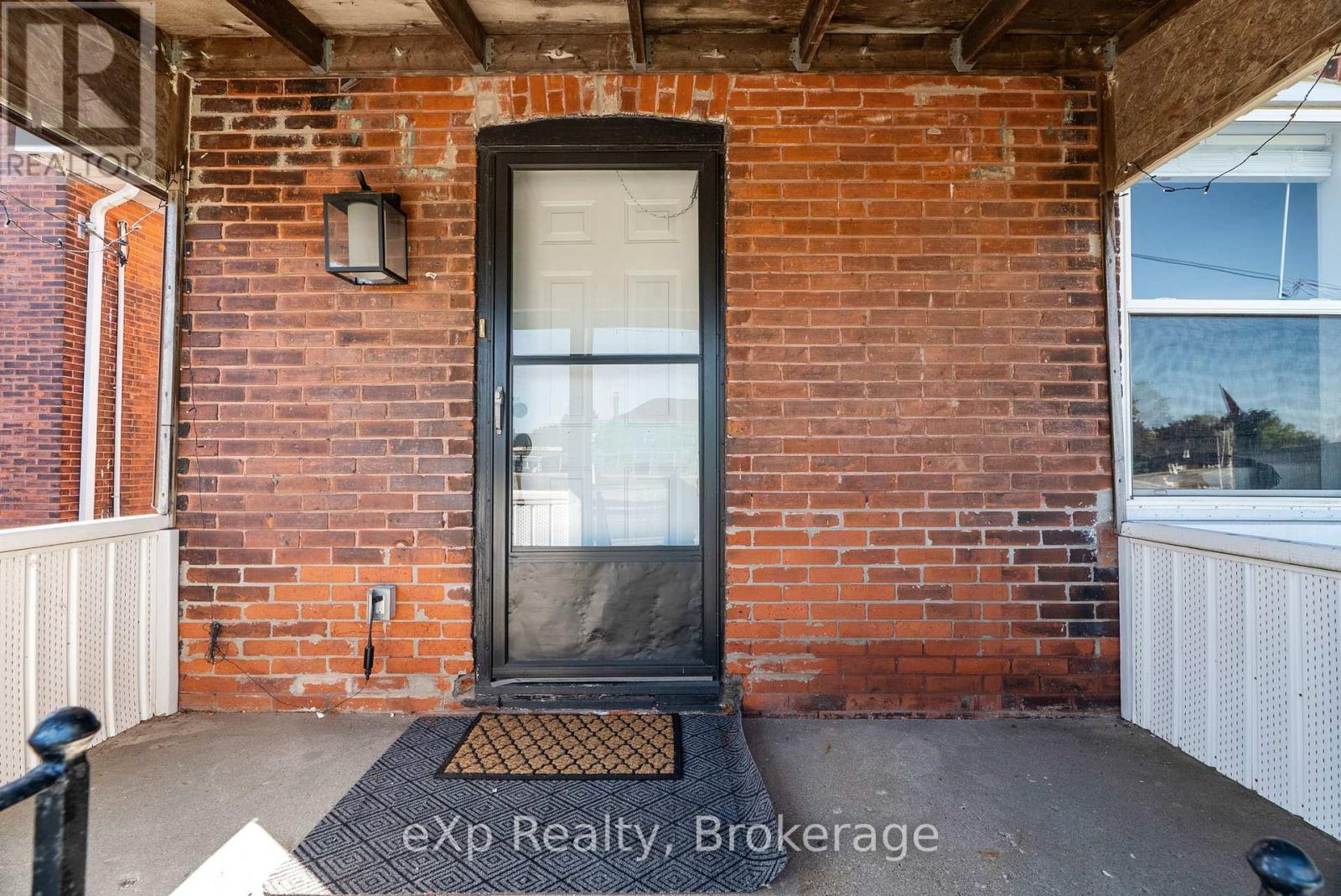 63 GUELPH STREET, Stratford, Ontario, N5A3W7 — Photo 8