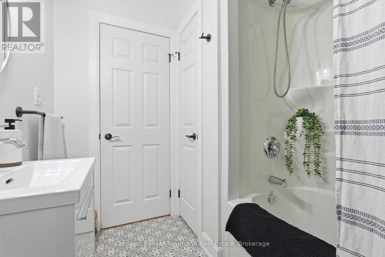 57 WIDEMAN BOULEVARD, Guelph (Victoria North), Ontario, N1E0H9 — Photo 7