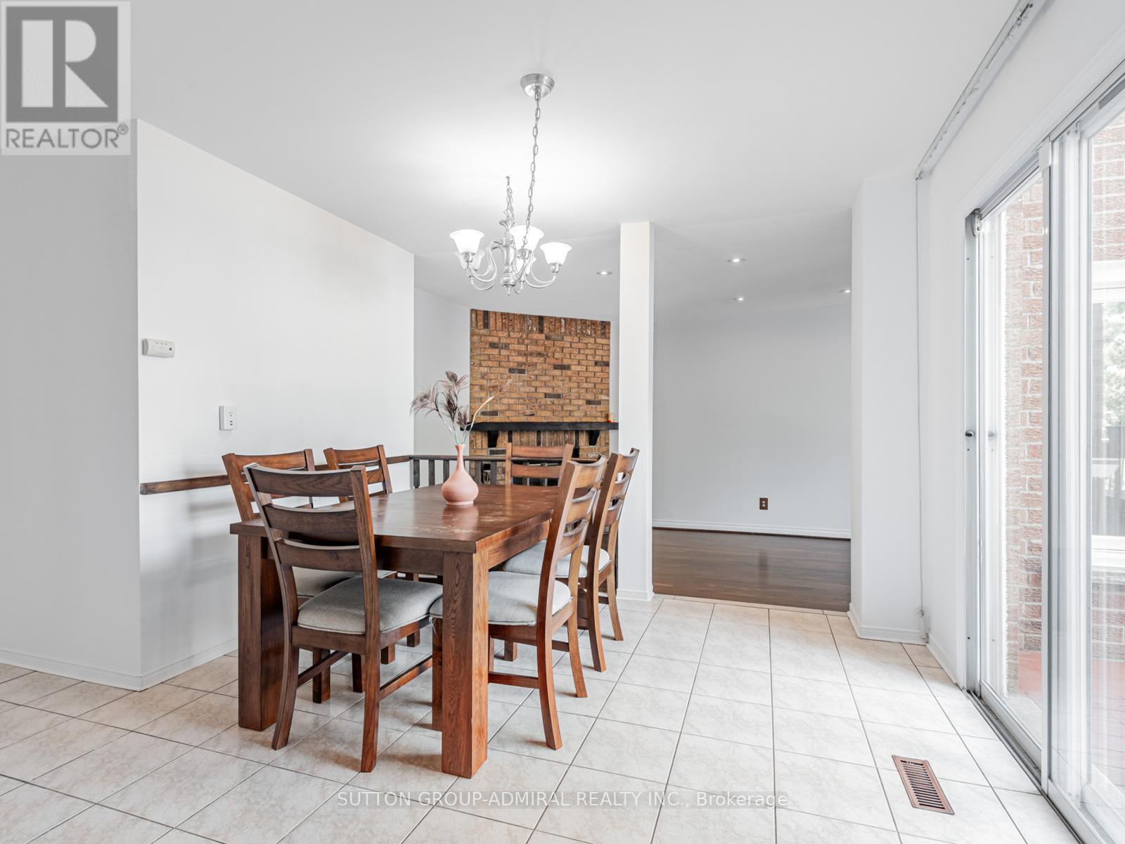 98 ROSEDALE HEIGHTS DRIVE, Vaughan (Uplands), Ontario, L4J4V7 — Photo 12