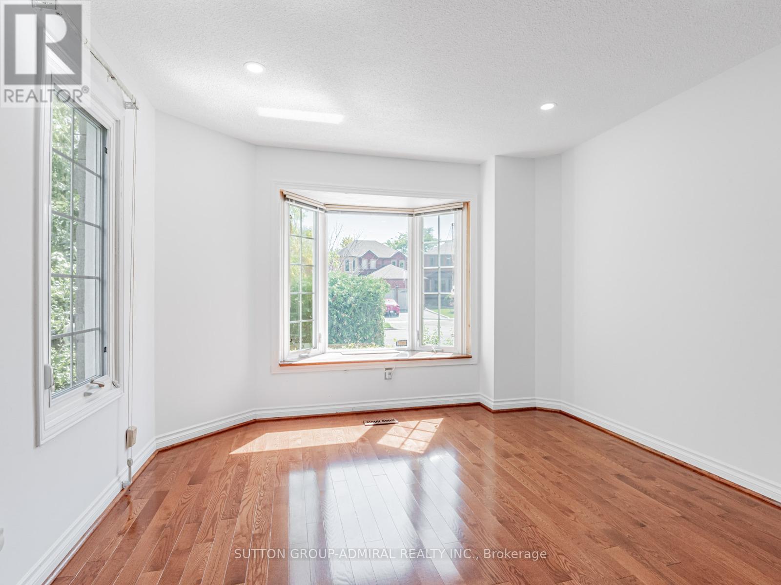 98 ROSEDALE HEIGHTS DRIVE, Vaughan (Uplands), Ontario, L4J4V7 — Photo 5