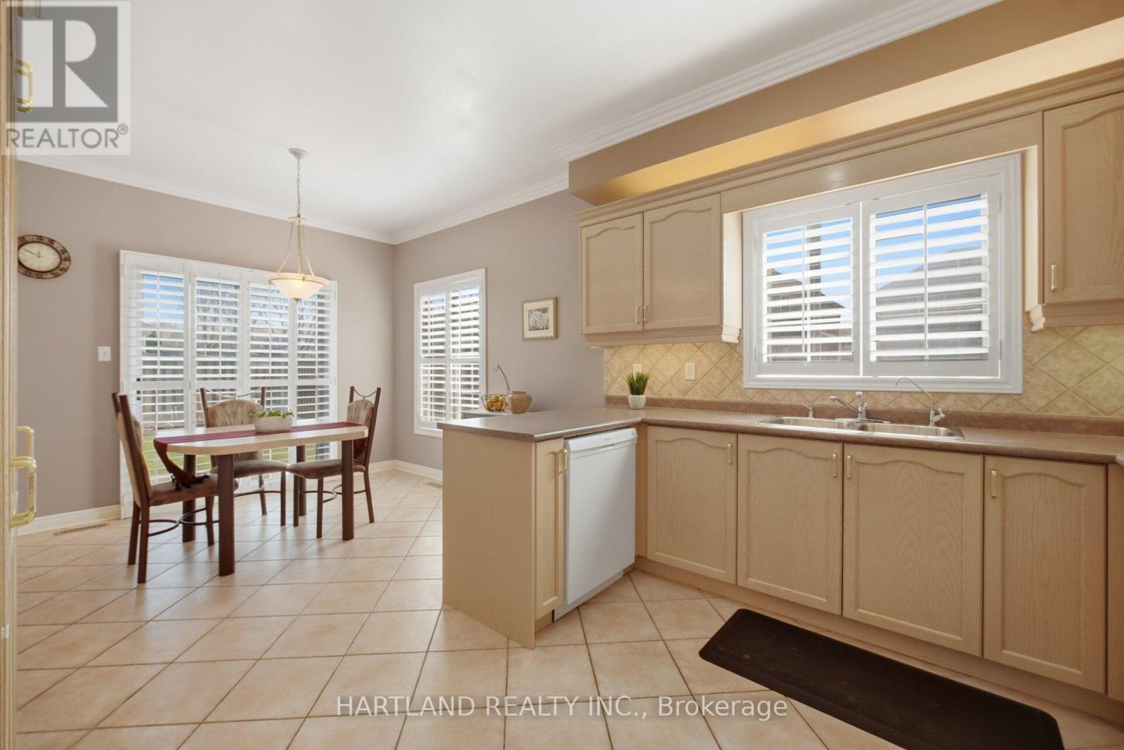 8 WESTCHESTER CRESCENT, Markham (Berczy), Ontario, L6C2X3 — Photo 11