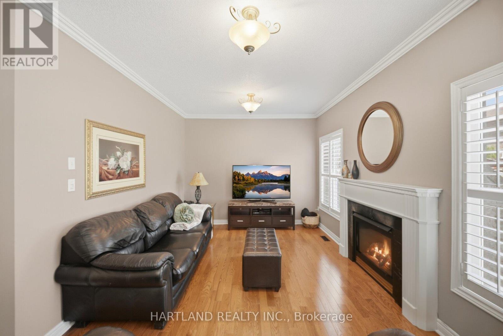 8 WESTCHESTER CRESCENT, Markham (Berczy), Ontario, L6C2X3 — Photo 5