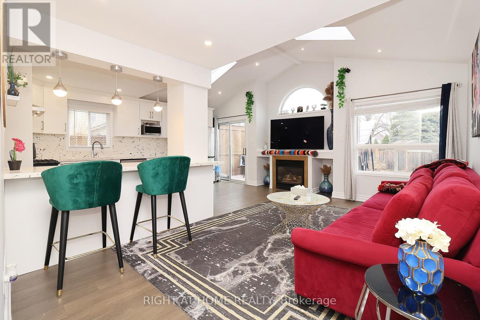 27 FOUNDRY LANE, Whitby (Williamsburg), Ontario, L1P1M5 — Photo 11