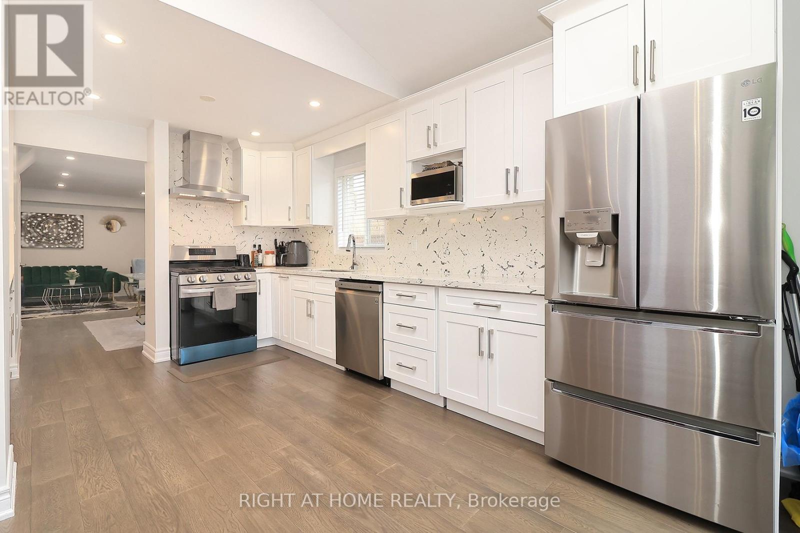 27 FOUNDRY LANE, Whitby (Williamsburg), Ontario, L1P1M5 — Photo 13