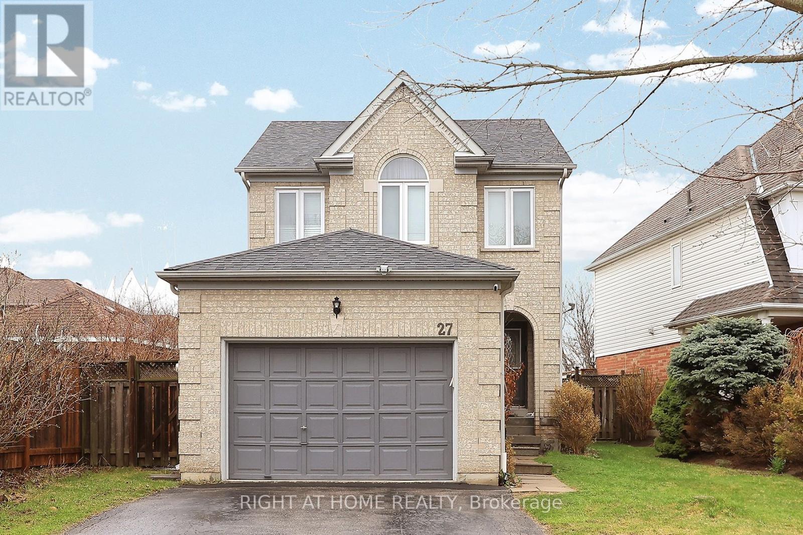 27 FOUNDRY LANE, Whitby (Williamsburg), Ontario, L1P1M5 — Photo 2