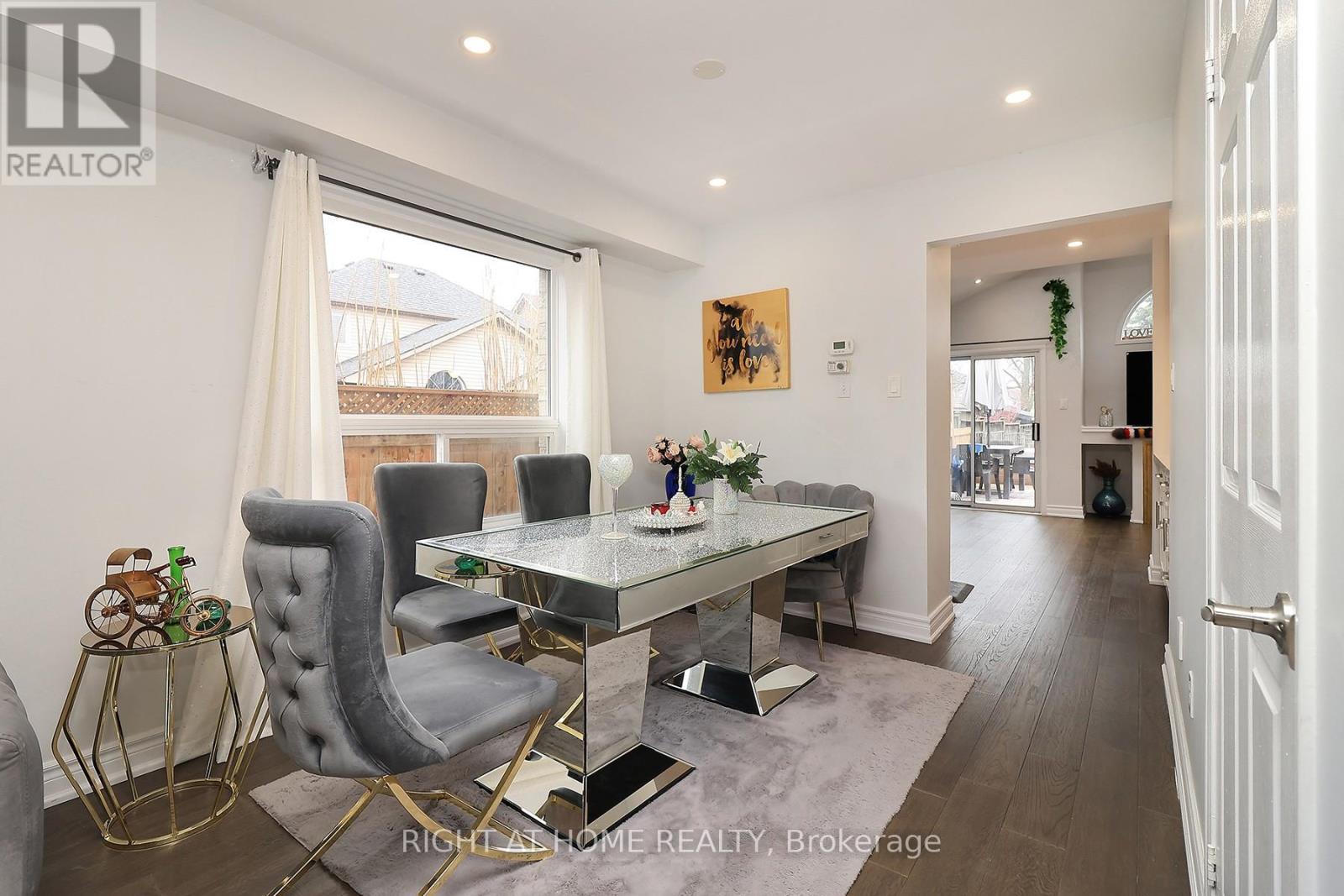 27 FOUNDRY LANE, Whitby (Williamsburg), Ontario, L1P1M5 — Photo 6