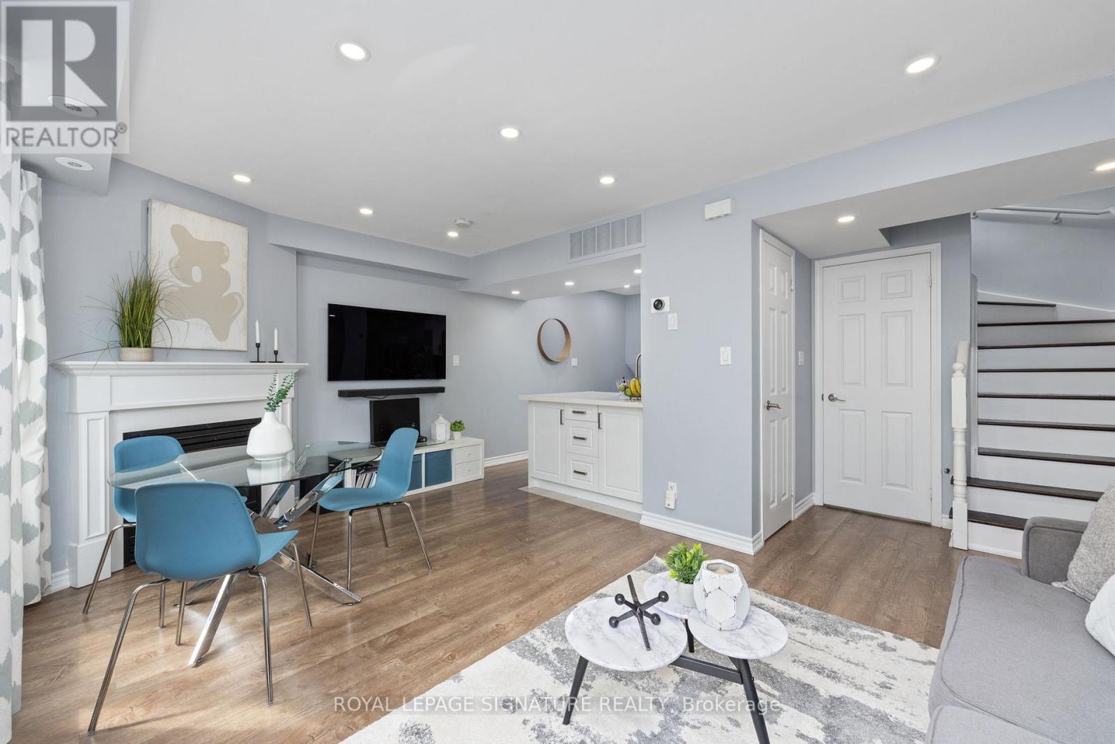 929 - 16 LAIDLAW STREET, Toronto (South Parkdale), Ontario, M6K1X2 — Photo 4