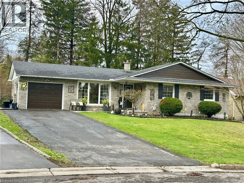 70 BERKLEY Crescent, Simcoe, Ontario, N3Y2K5 — Photo 3