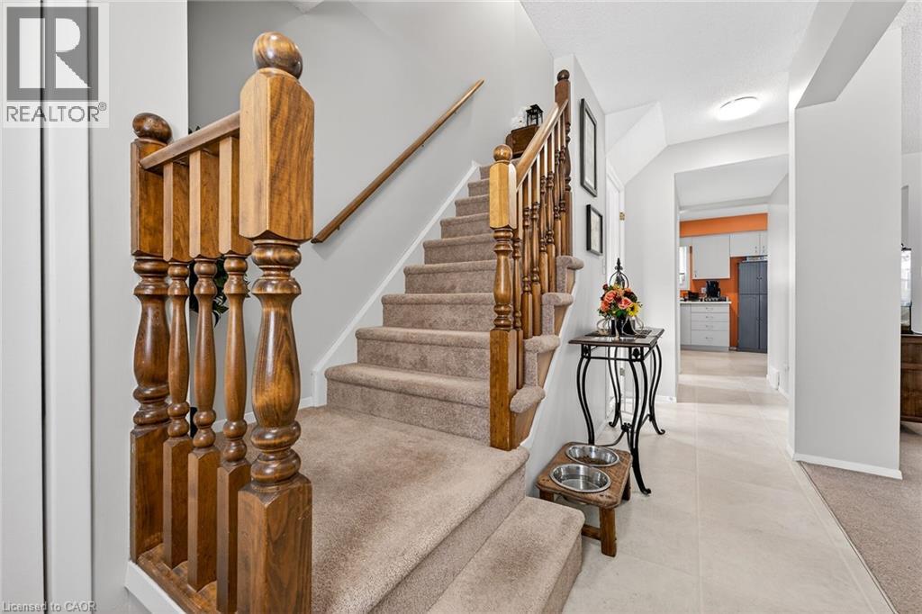 6479 MALIBU Drive, Niagara Falls, Ontario, L2H2W4 — Photo 2