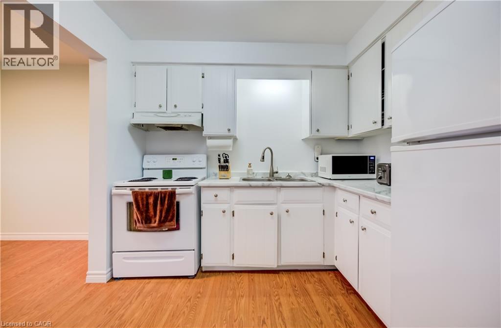 20 WESTMOUNT Mews, Cambridge, Ontario, N1S4J1 — Photo 13