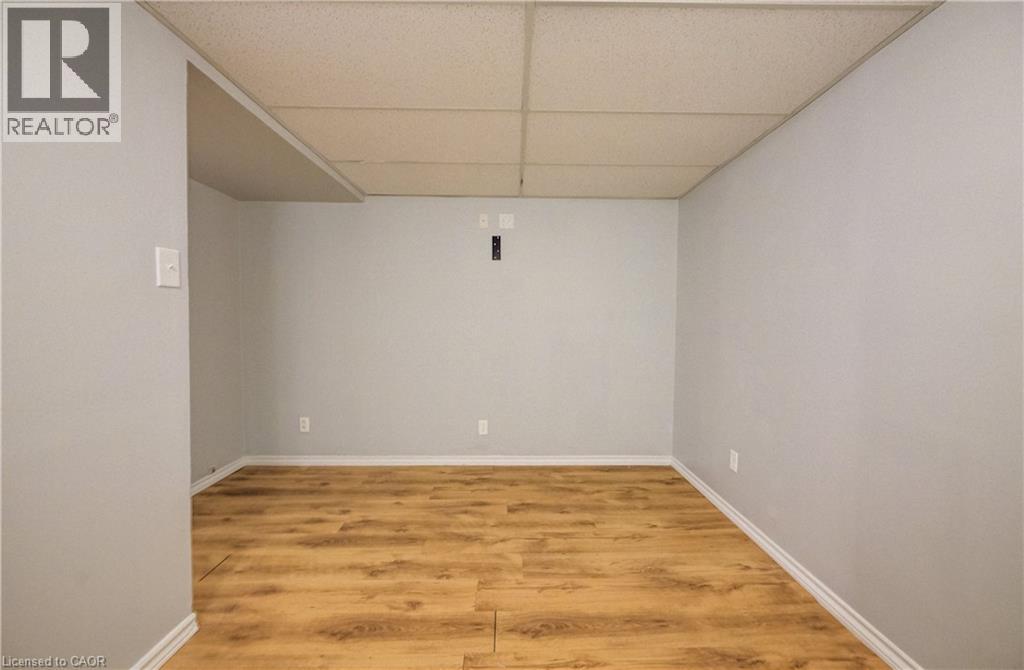 20 WESTMOUNT Mews, Cambridge, Ontario, N1S4J1 — Photo 22