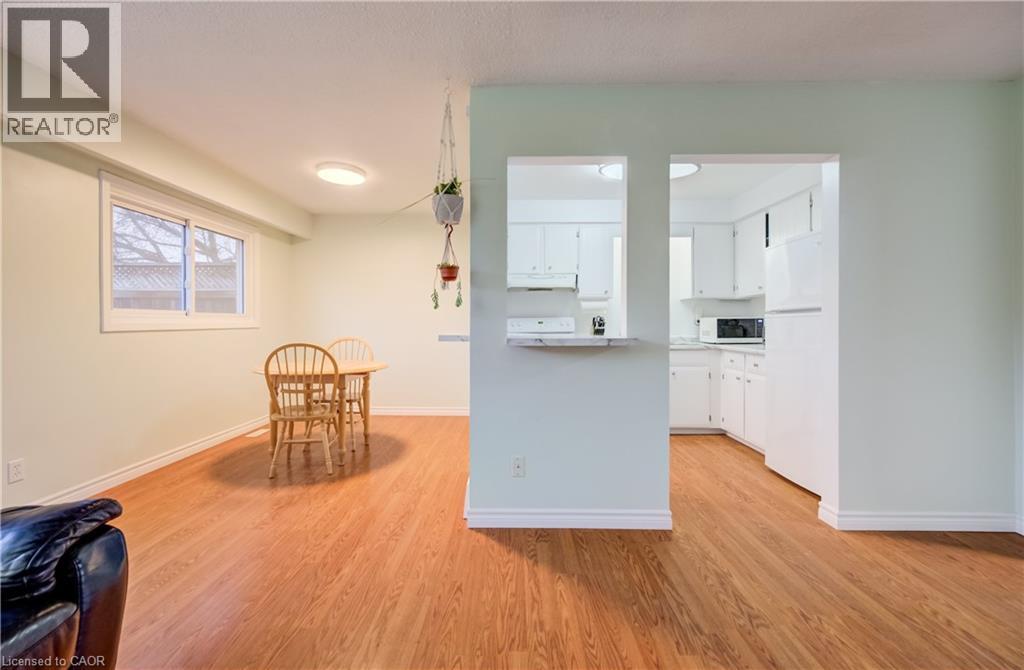 20 WESTMOUNT Mews, Cambridge, Ontario, N1S4J1 — Photo 7