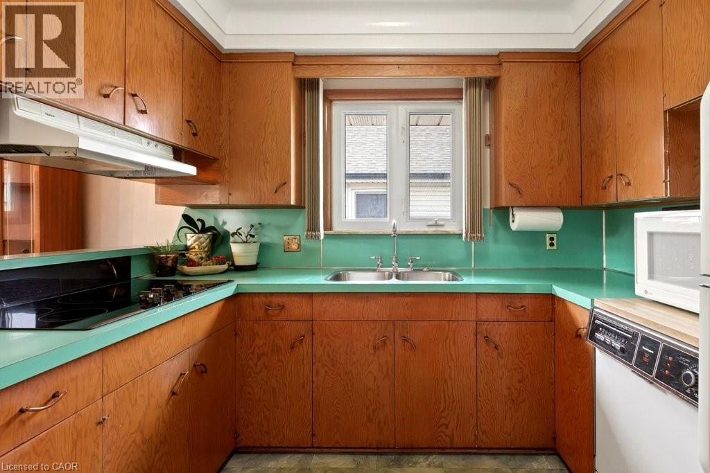 92 REID Avenue S, Hamilton, Ontario, L8K3V1 — Photo 13