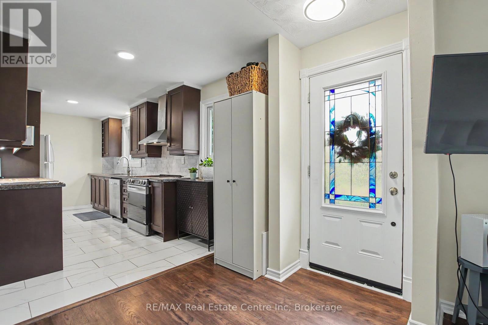 5 ERIC COURT, Guelph (Grange Road), Ontario, N1E3Y9 — Photo 4