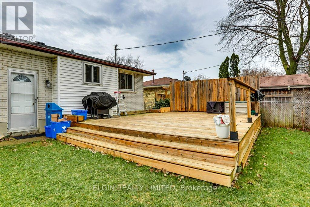 34 SPARTA STREET, St. Thomas, Ontario, N5R5G9 — Photo 36