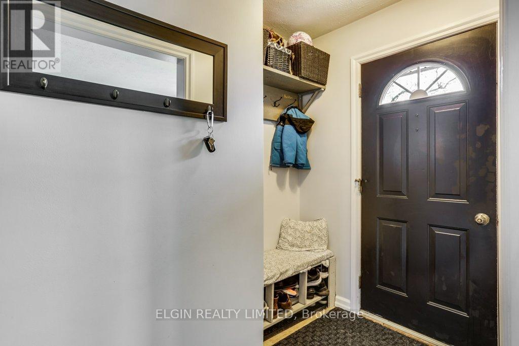 34 SPARTA STREET, St. Thomas, Ontario, N5R5G9 — Photo 4