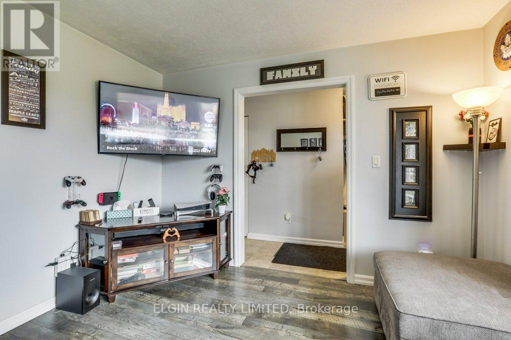 34 SPARTA STREET, St. Thomas, Ontario, N5R5G9 — Photo 7