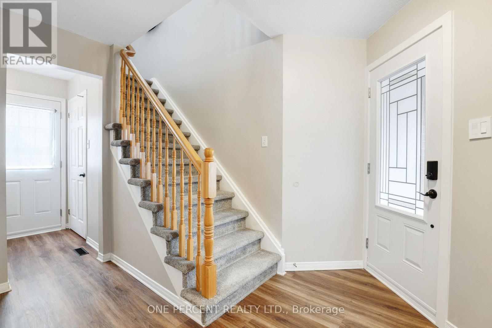 1570 CHAMPNEUF DRIVE, Ottawa, Ontario, K1C6B5 — Photo 6