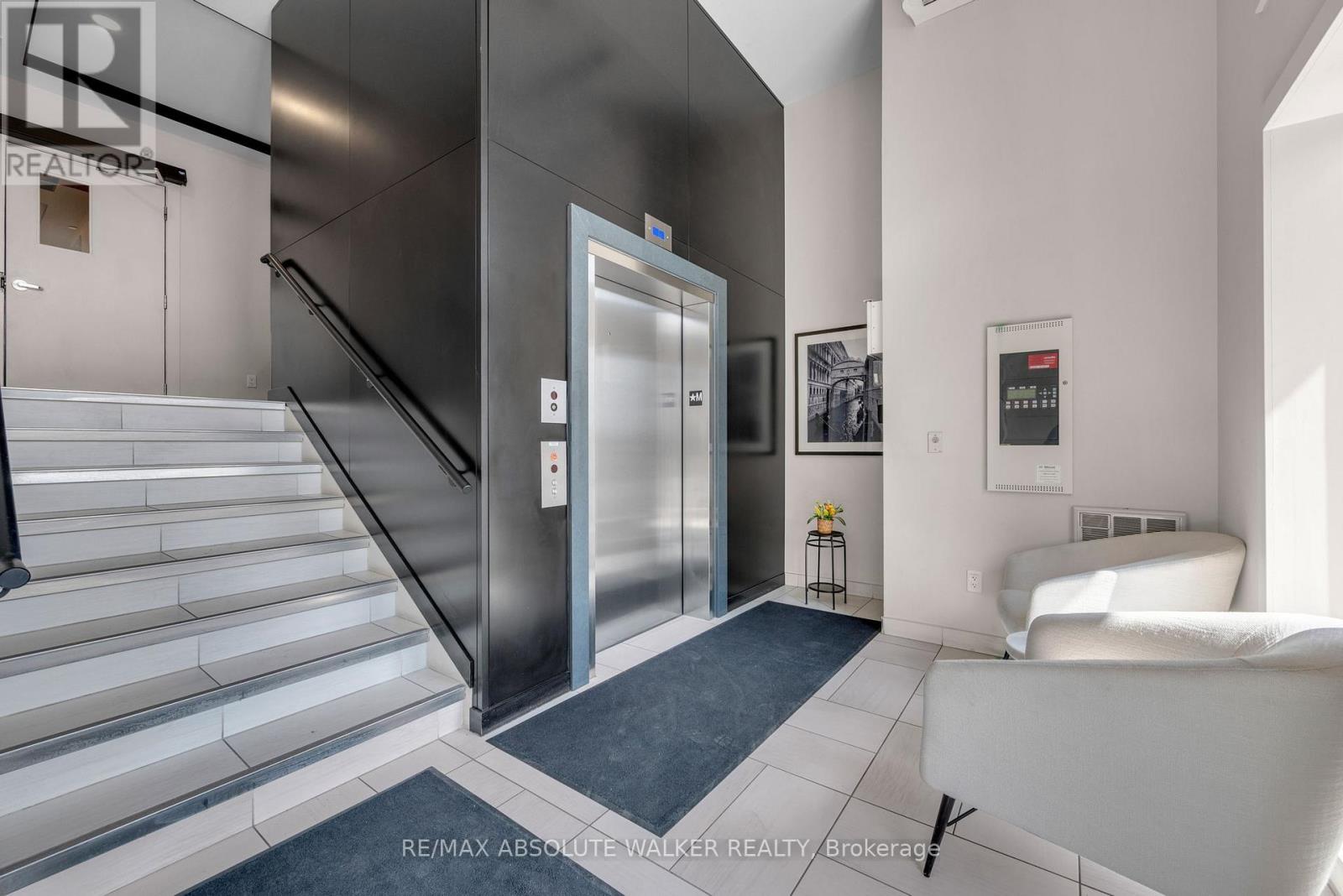 104 - 110 CORTILE PRIVATE, Ottawa, Ontario, K1V2S8 — Photo 4