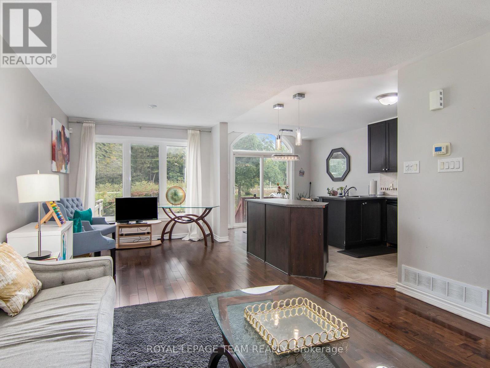 330 FORESTBROOK STREET, Ottawa, Ontario, K2K0B9 — Photo 6