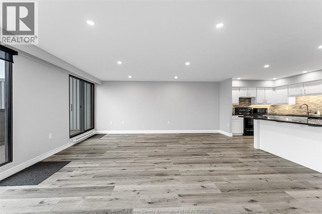 380 PELISSIER Unit# 1103, Windsor, Ontario, N9A6V7 — Photo 8