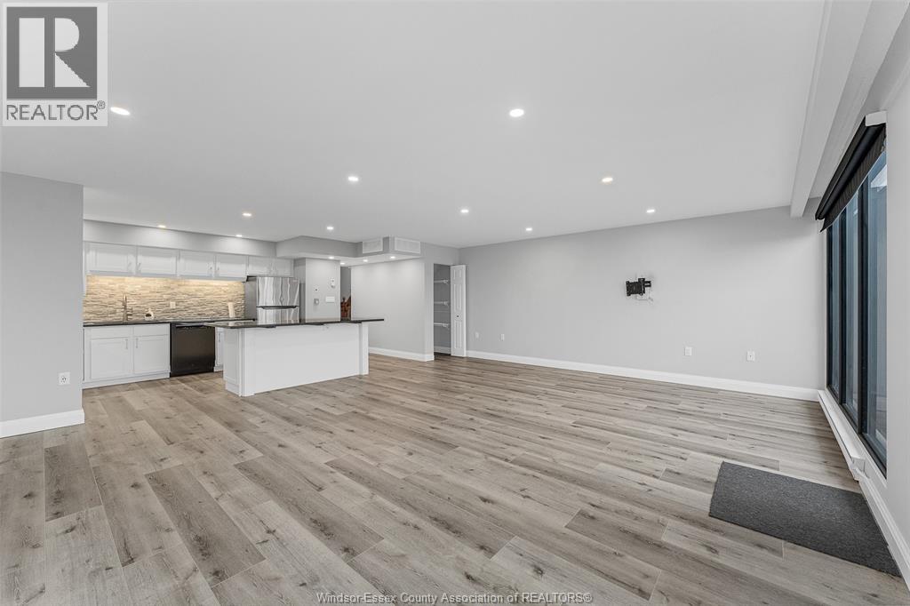 380 PELISSIER Unit# 1103, Windsor, Ontario, N9A6V7 — Photo 9