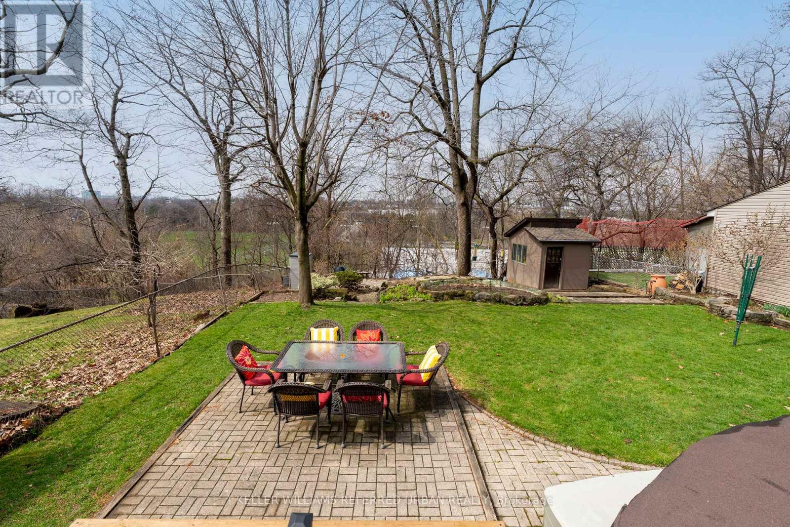 10 LANDOUR AVENUE, Toronto (Keelesdale-Eglinton West), Ontario, M6M4J4 — Photo 16