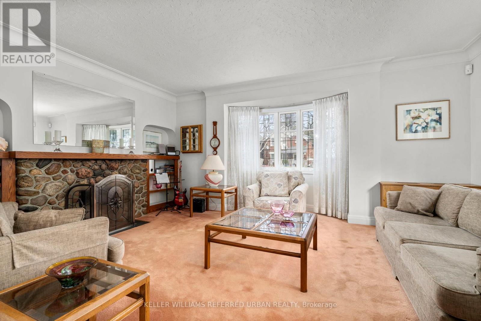 10 LANDOUR AVENUE, Toronto (Keelesdale-Eglinton West), Ontario, M6M4J4 — Photo 3