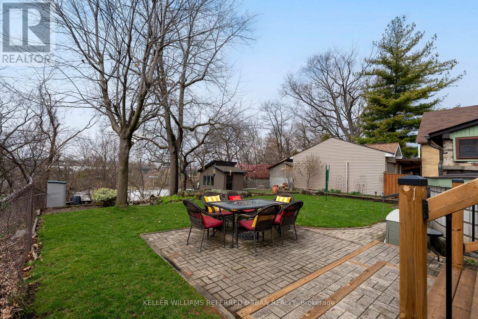 10 LANDOUR AVENUE, Toronto (Keelesdale-Eglinton West), Ontario, M6M4J4 — Photo 34