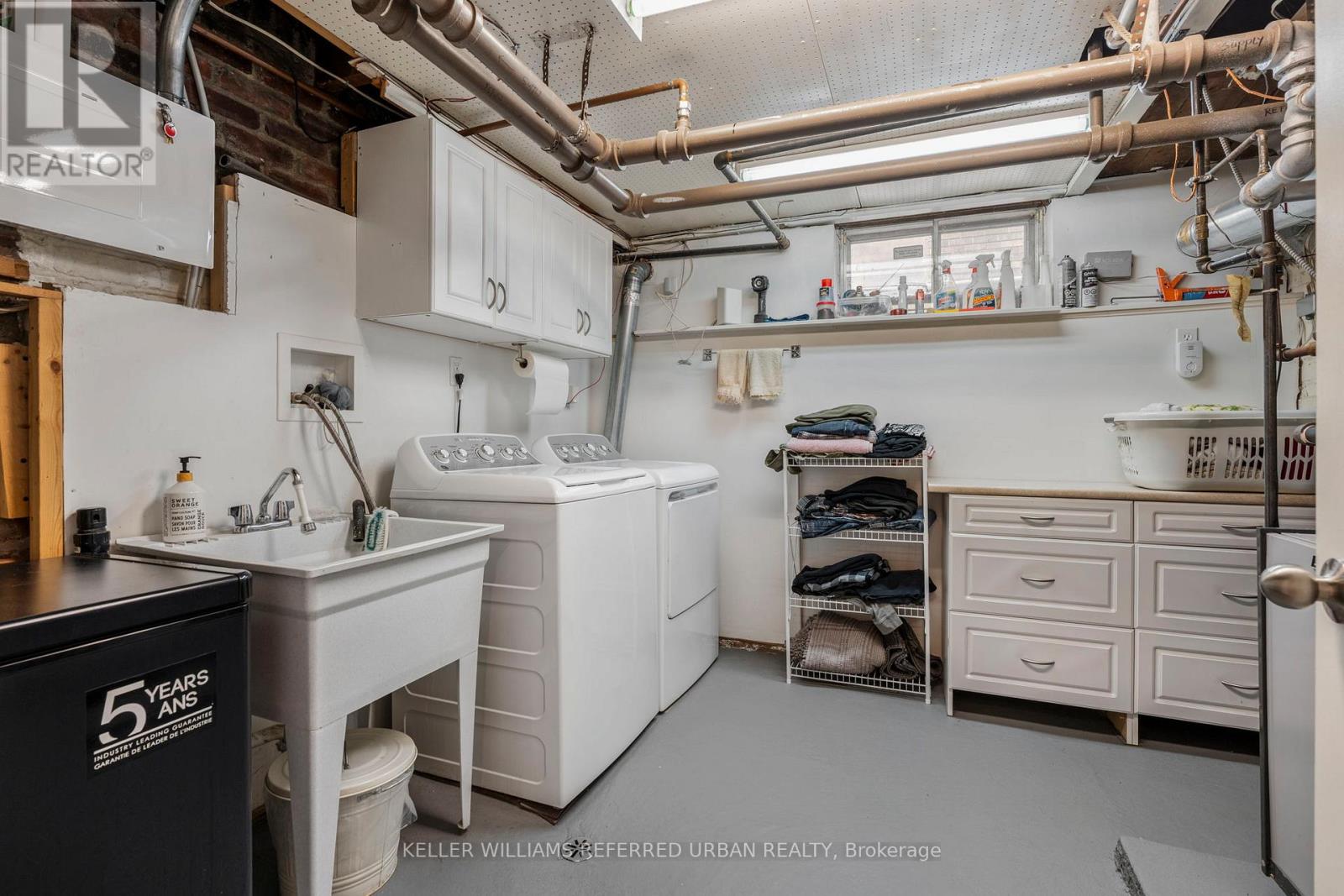 10 LANDOUR AVENUE, Toronto (Keelesdale-Eglinton West), Ontario, M6M4J4 — Photo 6