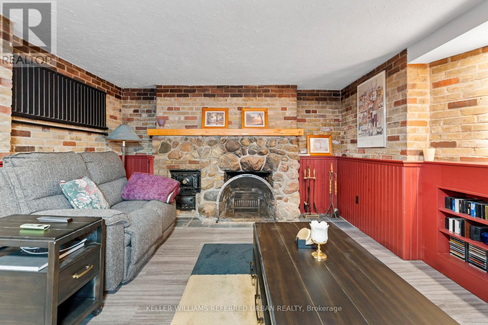 10 LANDOUR AVENUE, Toronto (Keelesdale-Eglinton West), Ontario, M6M4J4 — Photo 9