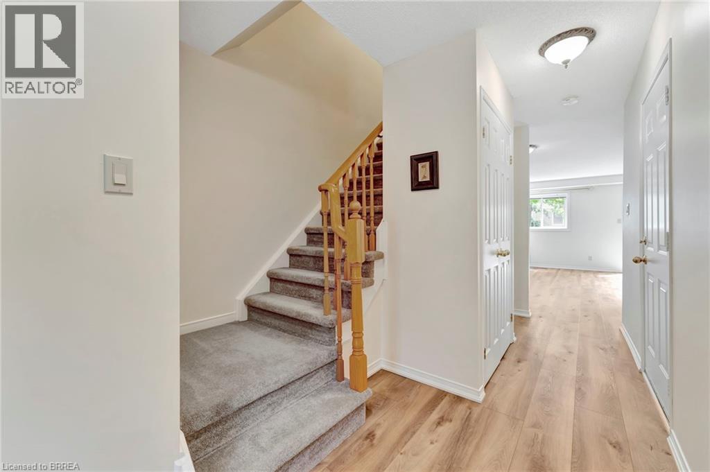 31 MOSS Boulevard Unit# 26, Dundas, Ontario, L9H7A6 — Photo 16