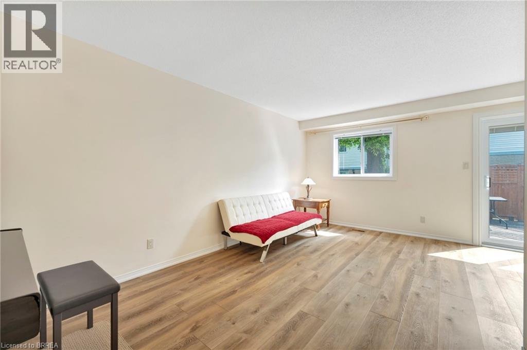 31 MOSS Boulevard Unit# 26, Dundas, Ontario, L9H7A6 — Photo 40