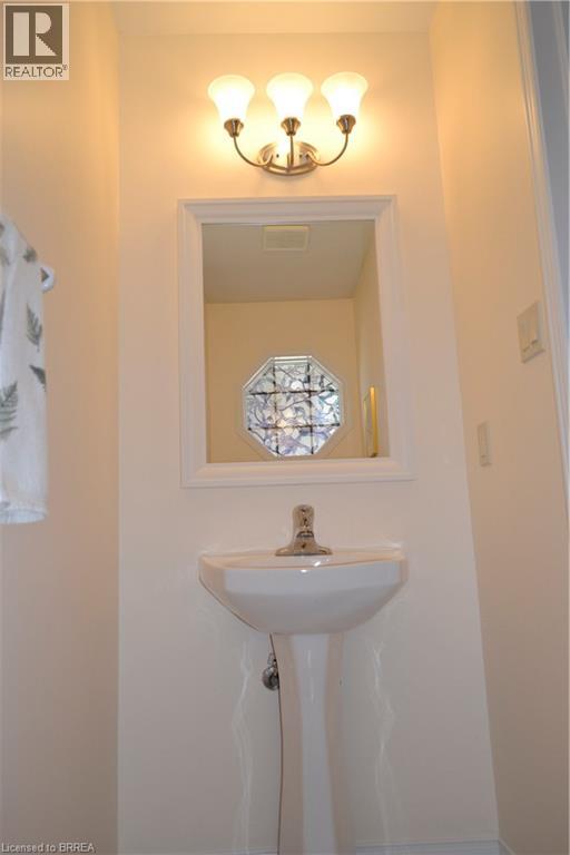 31 MOSS Boulevard Unit# 26, Dundas, Ontario, L9H7A6 — Photo 9