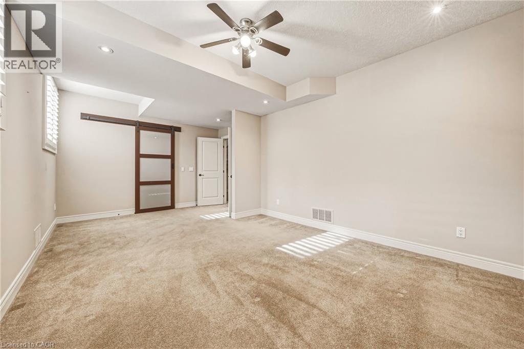 976 SHADELAND Avenue Unit# 3, Burlington, Ontario, L7T2M5 — Photo 35