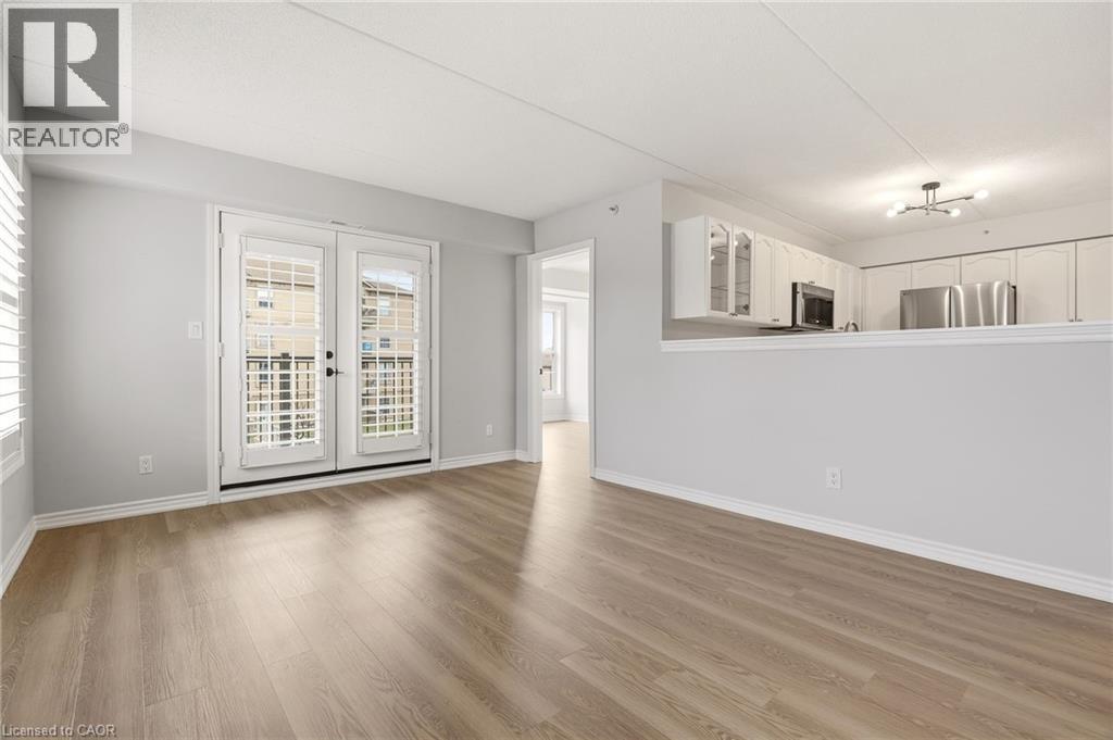 1820 WALKERS Line Unit# 213, Burlington, Ontario, L7M4V4 — Photo 18