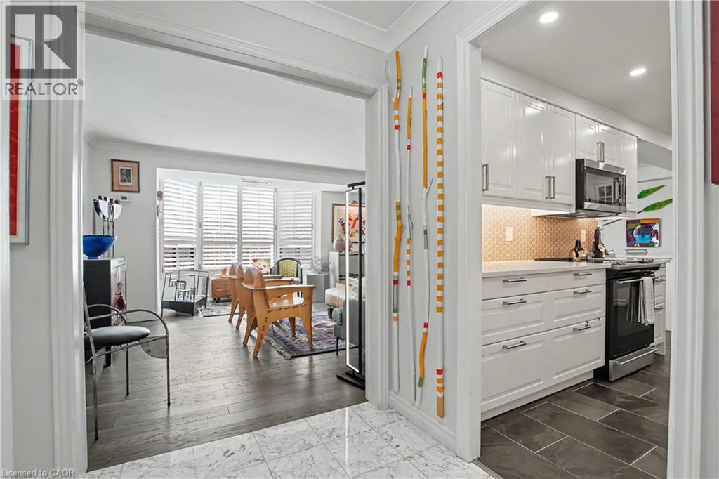 2121 LAKESHORE Road Unit# 405, Burlington, Ontario, L7R1C9 — Photo 10